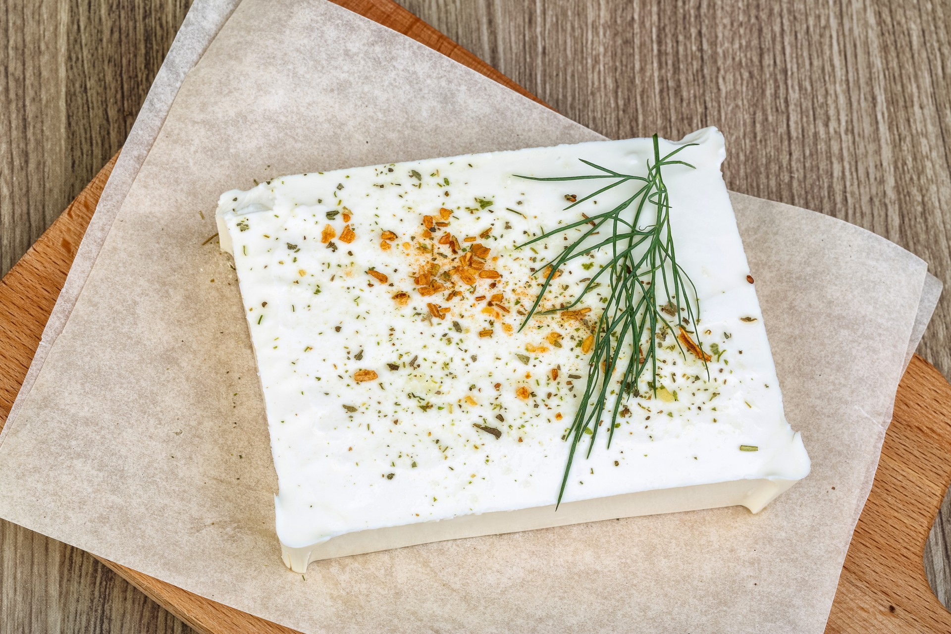 Велиш дека не јадеш козјо сирење, а јадеш фета: Грците се пошегуваа со цел регион па го открија нивниот древен рецепт