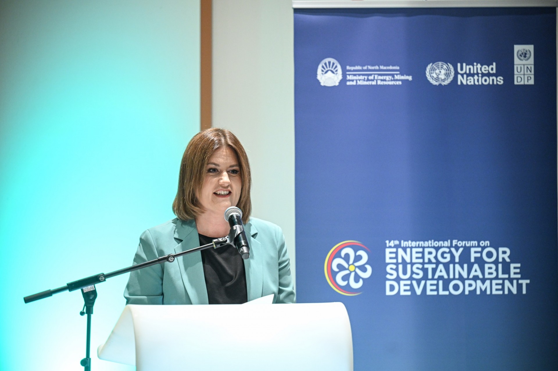 „Кога жените водат – државите напредуваат“: Сања Божиновска ја руши перцепцијата дека енергетиката е машки свет