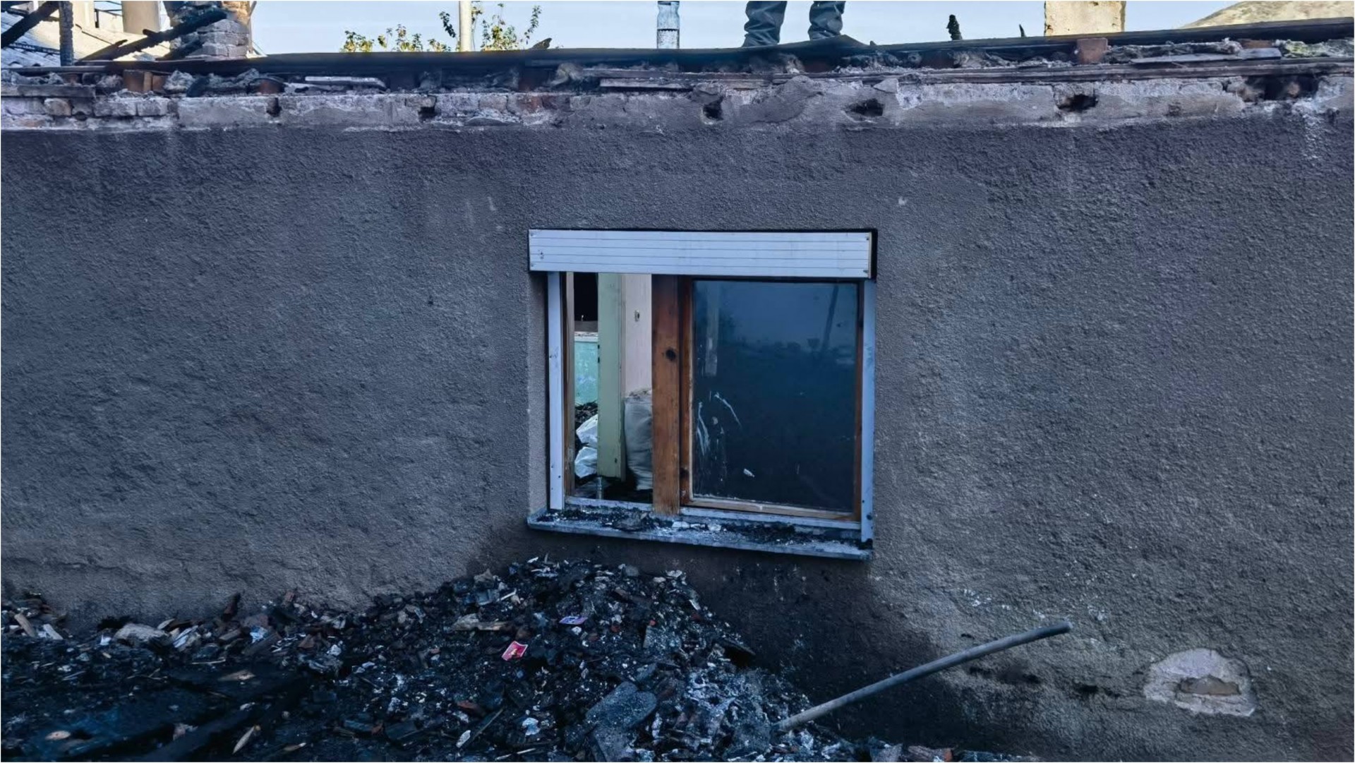 Во еден час им изгоре целиот живот: Три мали деца останаа без дом – на семејството Јовевски му требаме сега