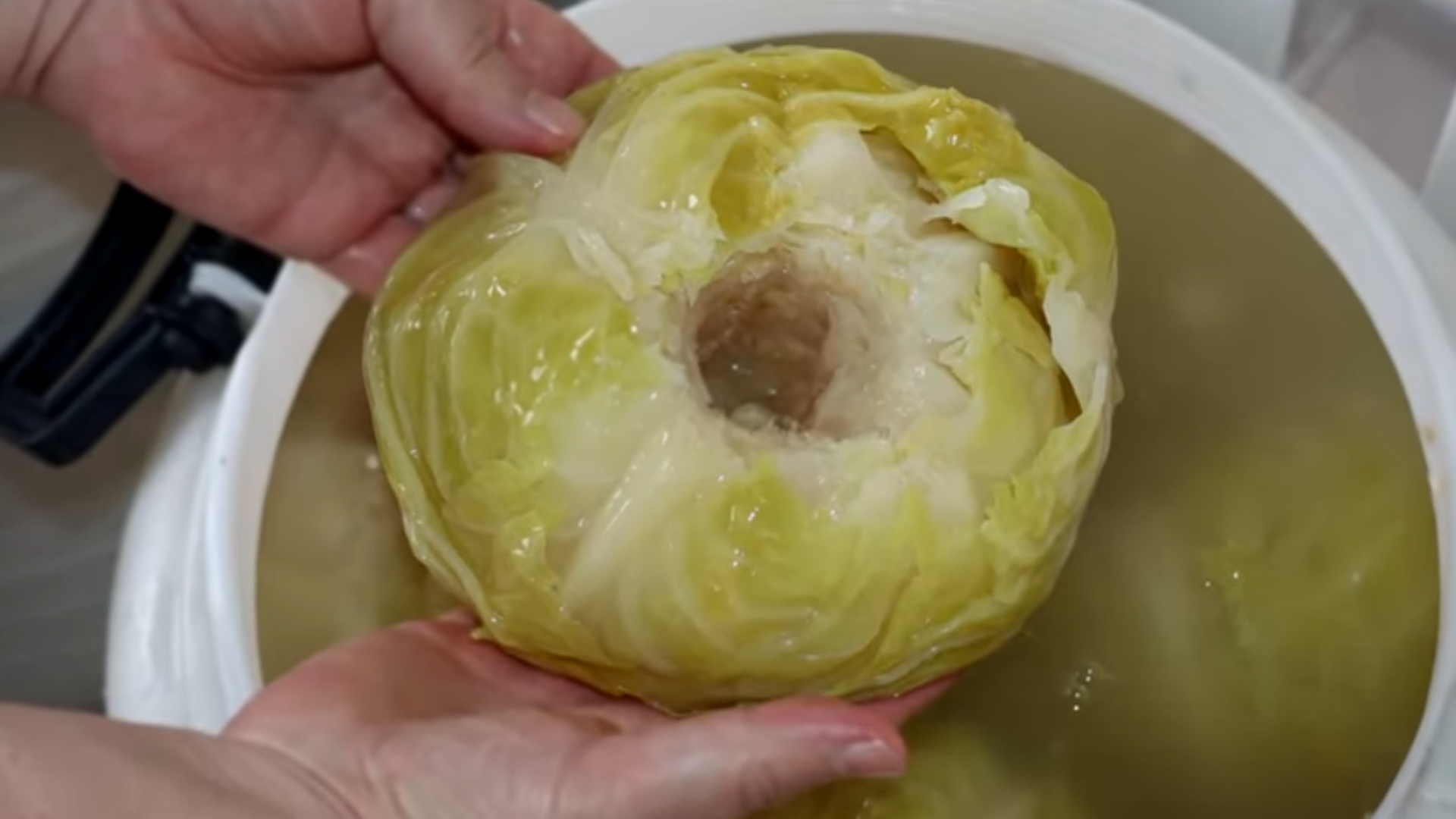 Не јадете кисела зелка ако ја имате оваа дијагноза - еве зошто