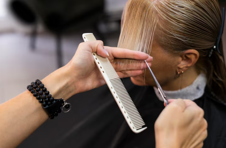 ПРЕСМЕТАА КОЛКУ ЗАРАБОТУВААТ ФРИЗЕРИТЕ ВО ХРВАТСКА: Eвро по минута е добра сума