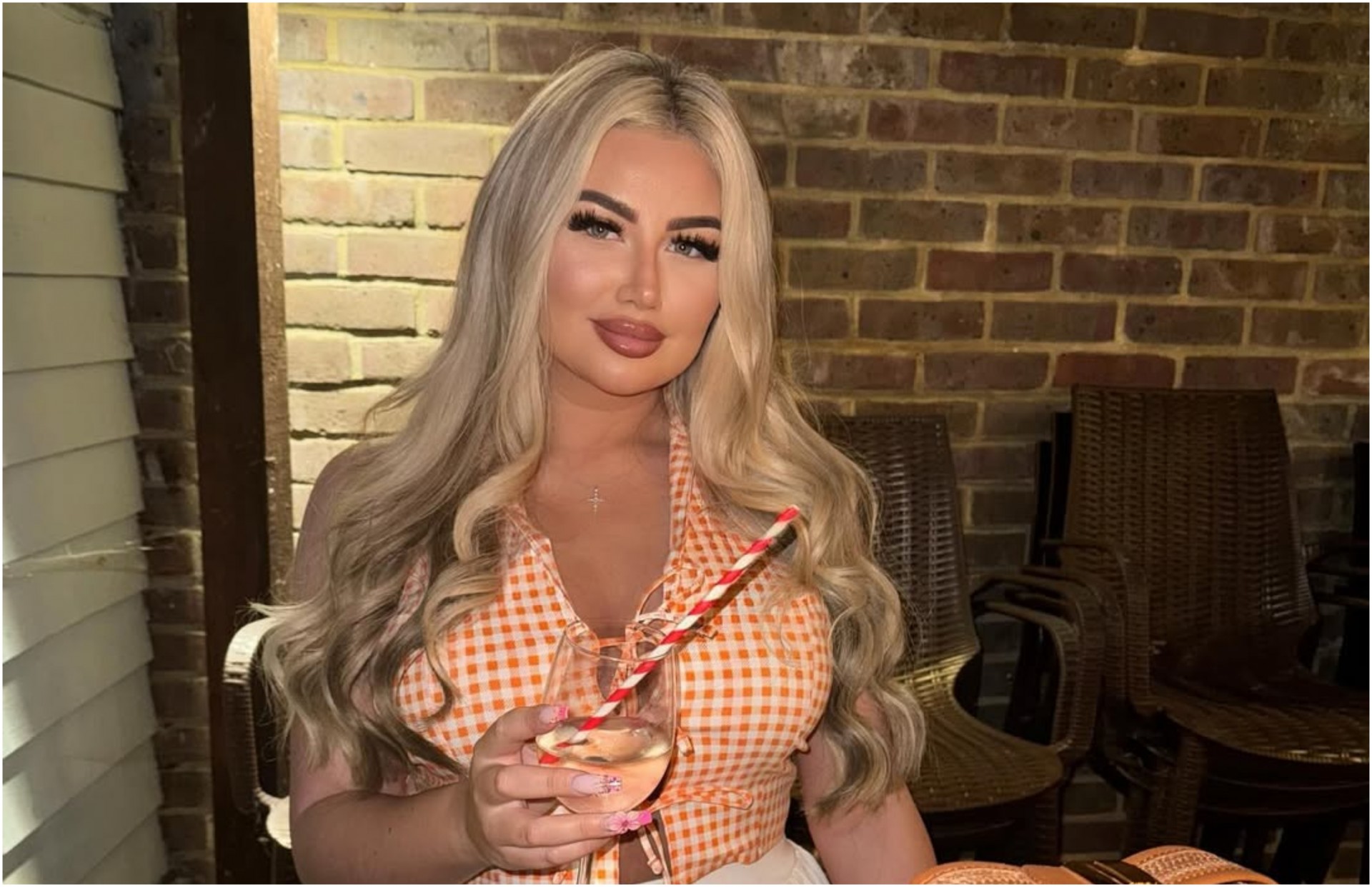 „Вашите мажи ми плаќаат за силикони и облини“:  Девојка тврди дека сите мажи изневеруваат, па се обратила до жените на нејзините „спонзори“