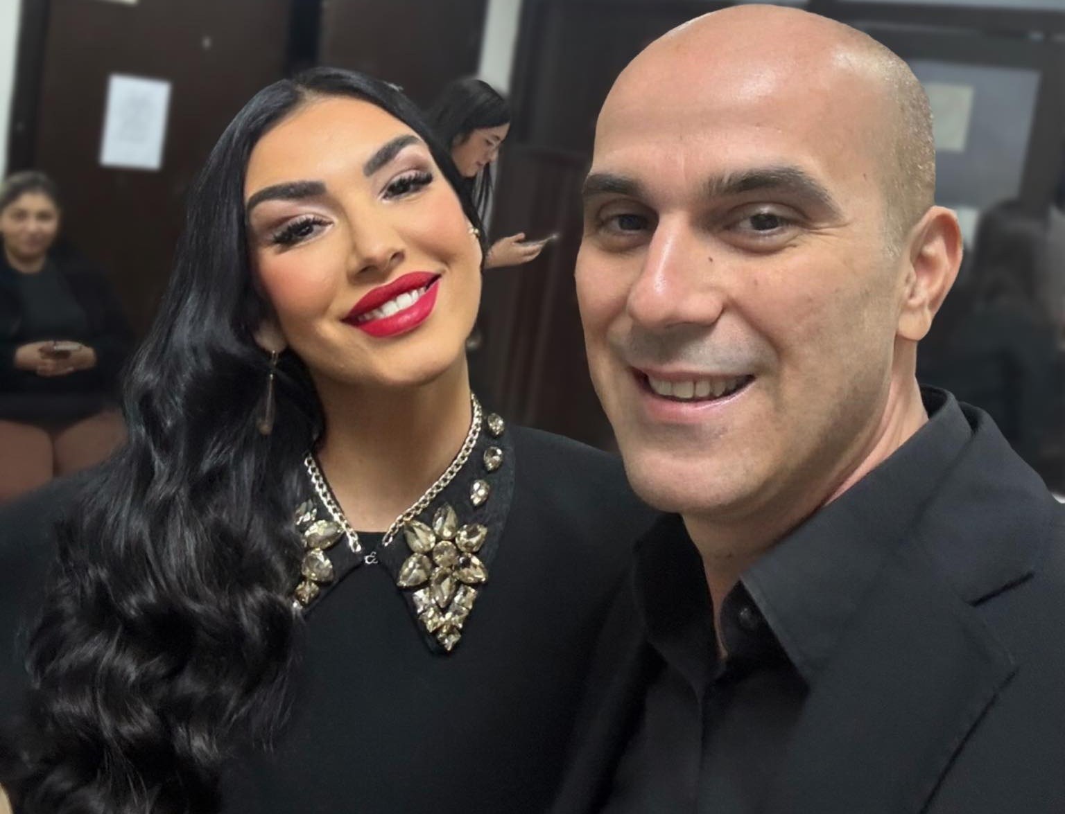 Бојана Скендеровски докажа колку го сака сопругот: Му упати моќна честитка по повод јубилејна годишнина од нивната љубовна бајка