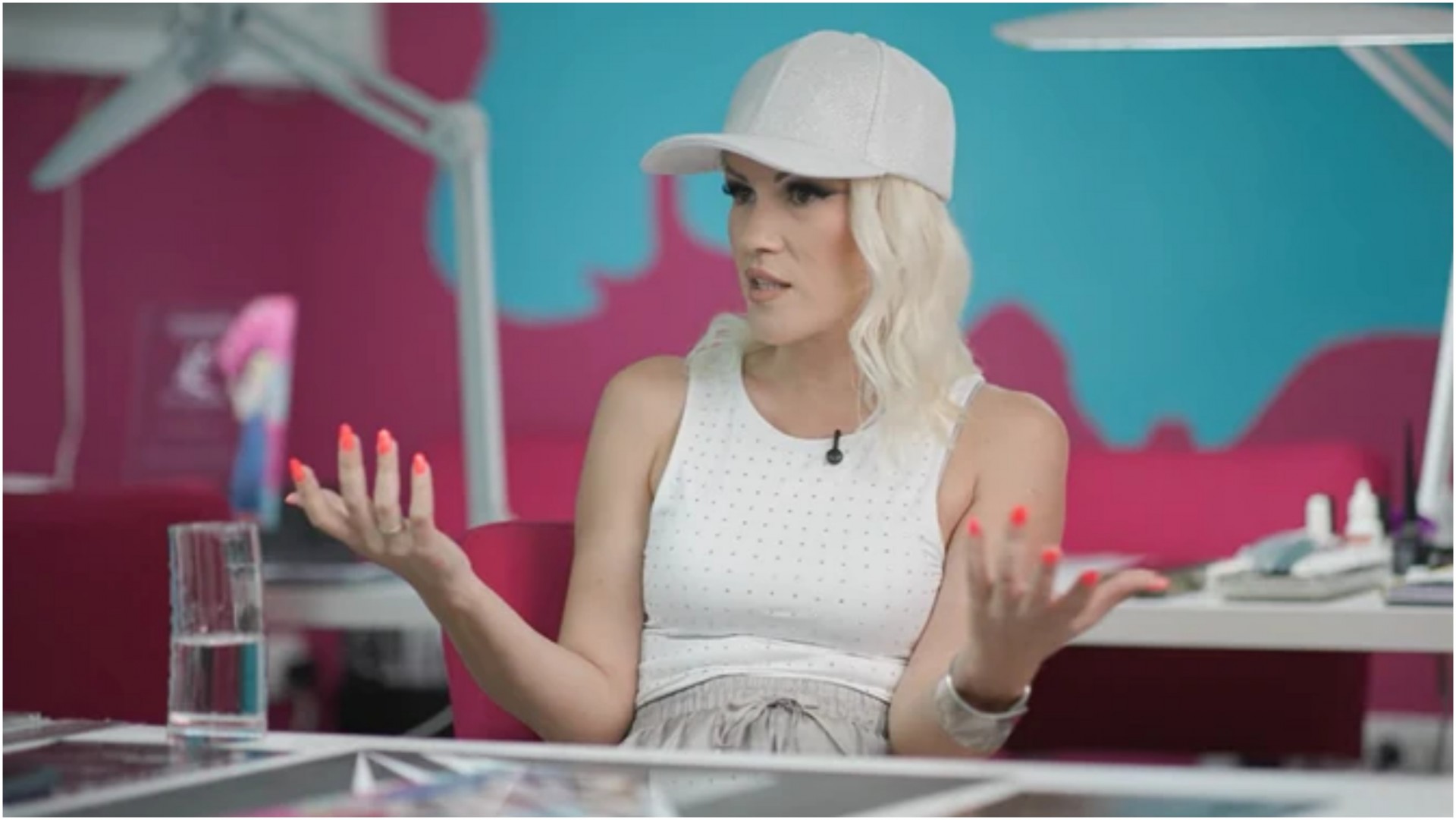 Нокти кај мене чинат 300 евра, имам ВИП третмани, тоа е луксуз и уметност: Маникирката Сања со шок изјави