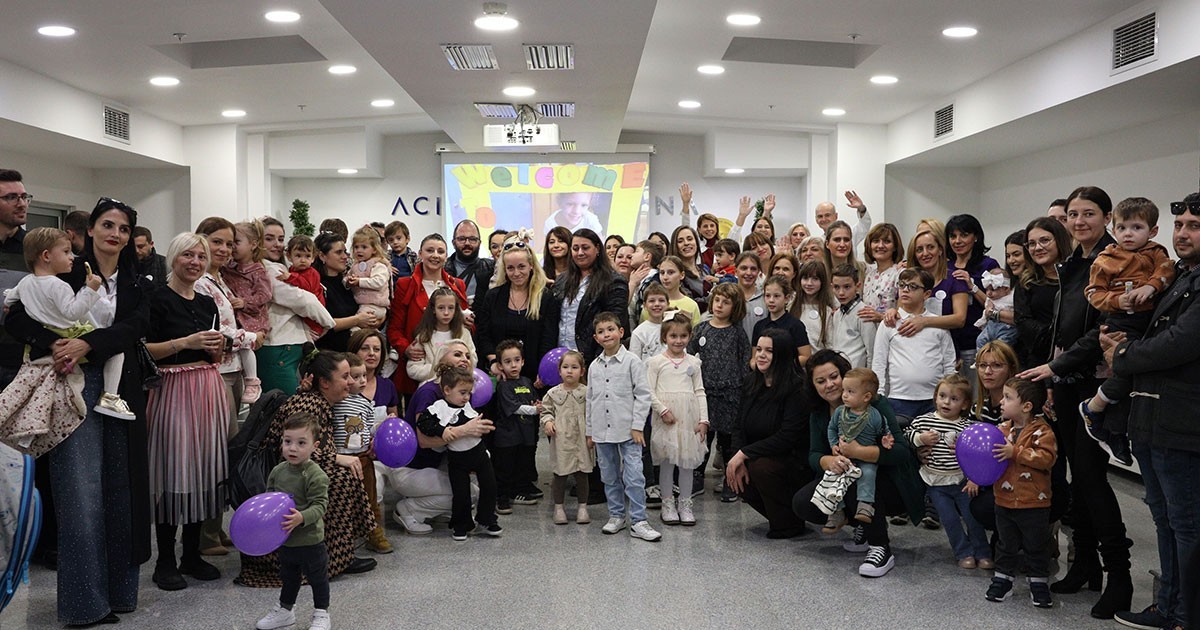 ЕМОТИВНА СРЕДБА НА ПРЕДВРЕМЕНО РОДЕНИТЕ ДЕЦА И НИВНИТЕ ХЕРОИ – 15 ГОДИНИ НЕОНАТАЛНА ИНТЕНЗИВНА НЕГА ВО „АЏИБАДЕМ СИСТИНА“