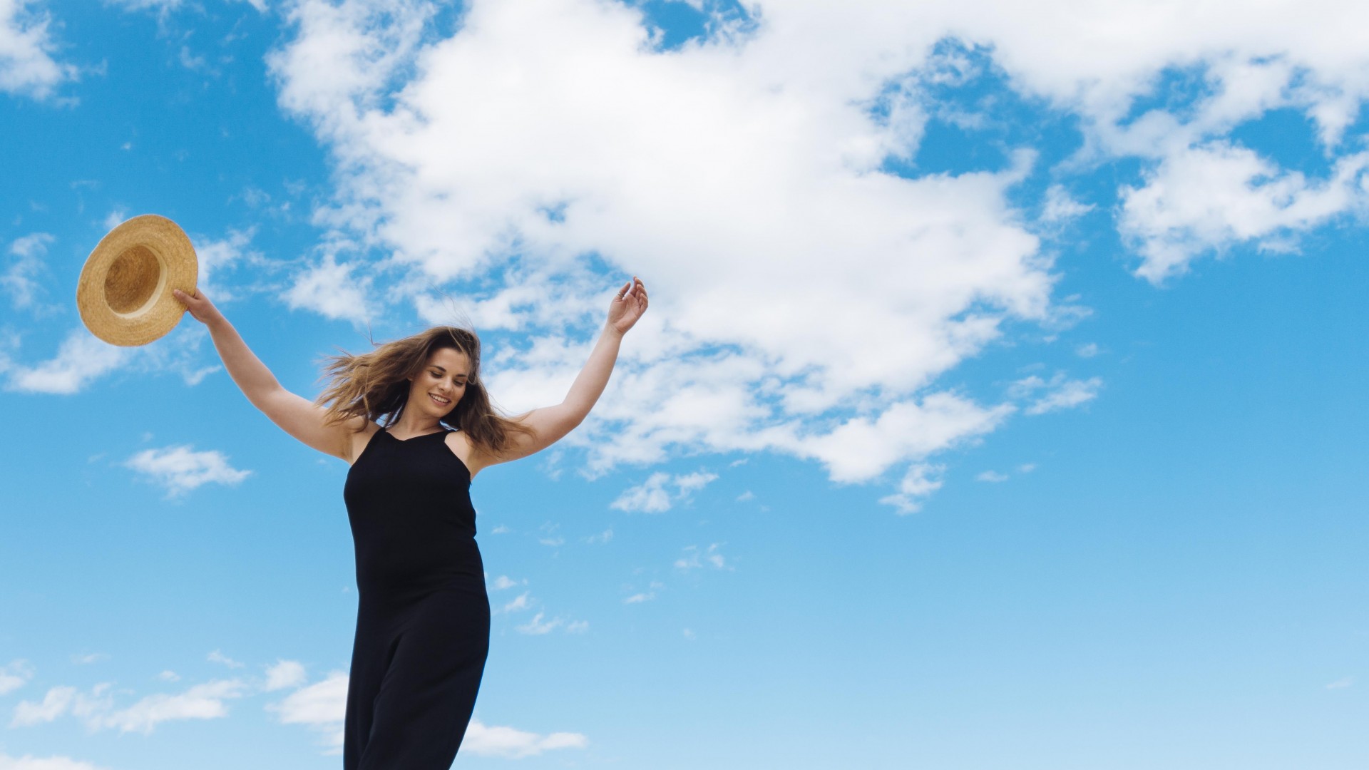 Што паметната жена никогаш не открива? 4 работи за кои треба да молчите