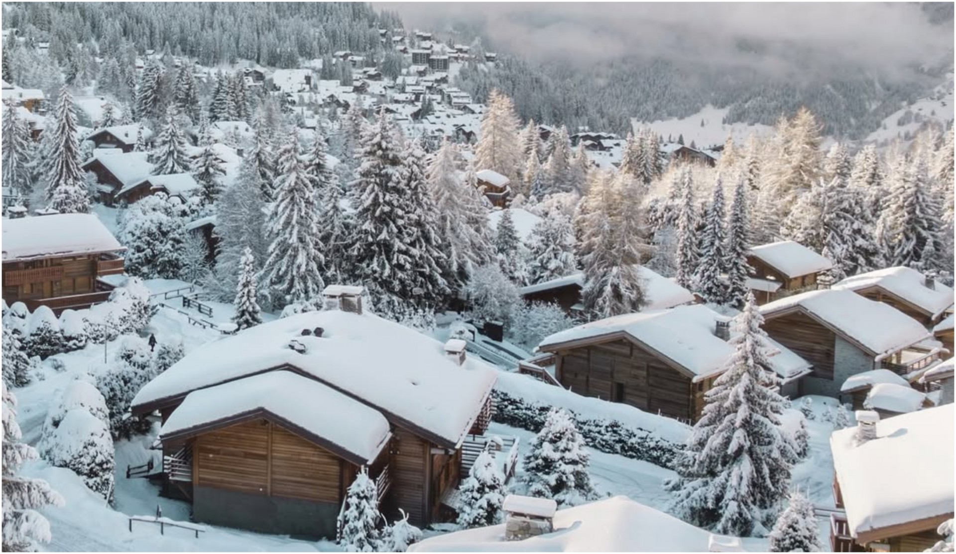 Скијачите го обожуваат планинското село кое во Европа секоја зима изгледа нереално: Фасцинантно е!