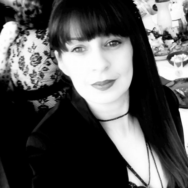 Ана Бунтеска: жена уба’а на себе да си бидеш