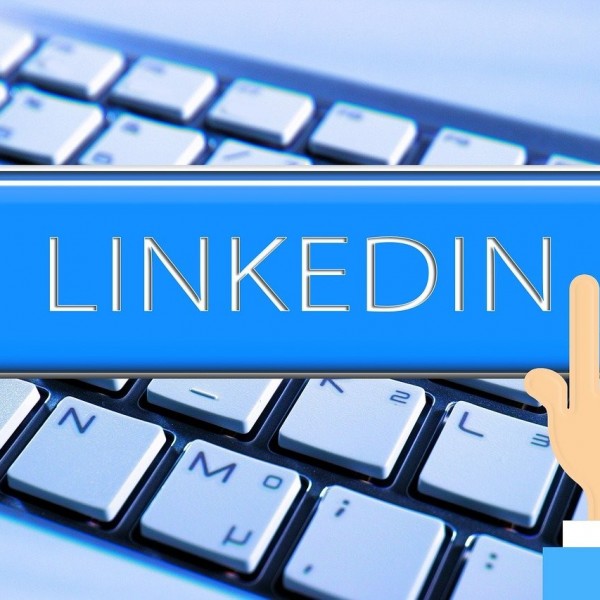 ОВА СЕ НАЈУСПЕШНИТЕ ИНФЛУЕНСЕРИ НА LINKEDIN ОД МАКЕДОНИЈА: Од совети за бизнис до совети за работа, нивниот глас е водечки во земјава