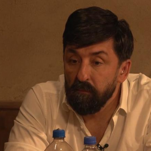 ПРИВАТНА ВИЛА, ЛУКСУЗ, ИЗБРАНО ДРУШТВО И ТОРТА НА ПЕТ КАТА! Вака изгледа прославата на роденденот на Огнен Амиџиќ