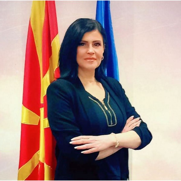 „Тишината ми беше најгласниот крик кога преку ноќ останав сама“: Рената Костовска за битката што ја претвори во жена-лавица
