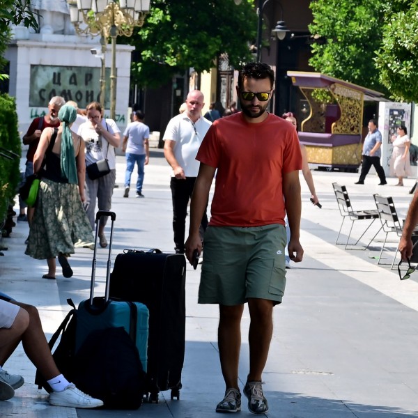 Четири дена работа, три дена живот: Дали Македонија е подготвена за револуцијата на модерното работно време?