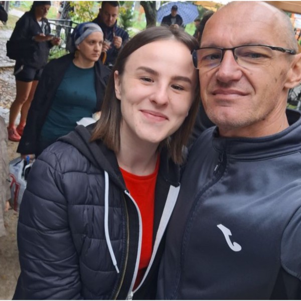 Ова е „дамата херој“ од Кочанската болница: Неуморно им укажуваше помош на повредените во трагичниот настан во дискотеката „Пулс“