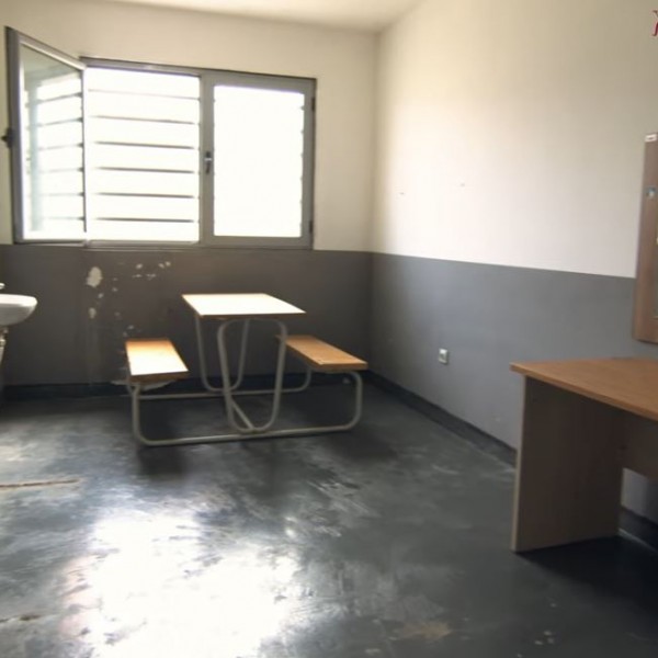 Бил Декан, завршил во затвор во Идризово, од Управата велат „Не е за тука, ама не знаеме што да правиме без него“ (ВИДЕО ИНТЕРВЈУ)