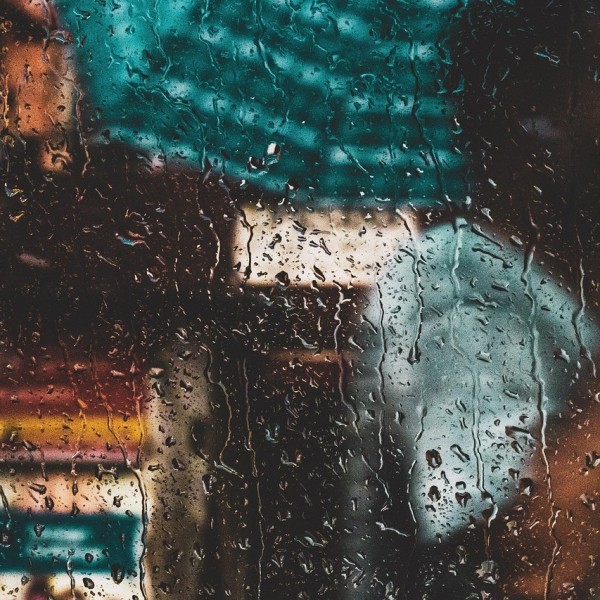 УХМР СО МЕТЕОПРЕДУПРЕДУВАЊЕ: Од вечерва влажен бран, ќе има обилни врнежи од дожд