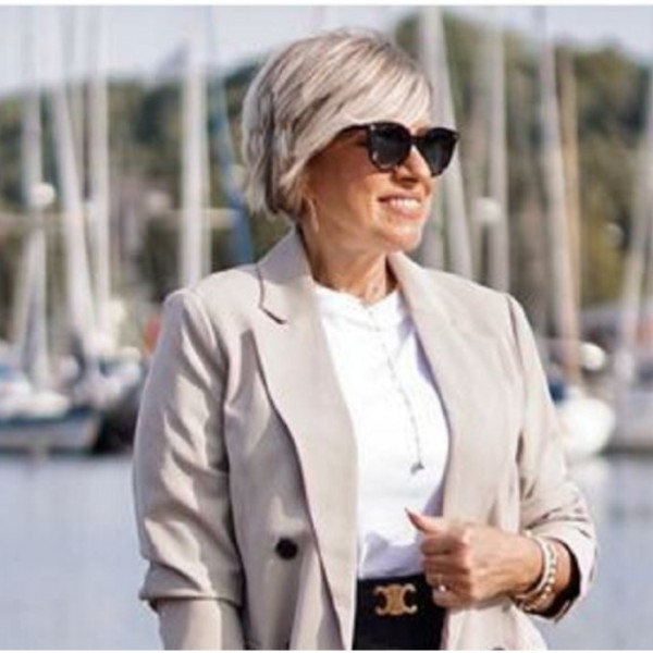 Зошто жените над 55 години изгледаат уморно во есен и зима: 5 грешки во облеката што придонесуваат за тоа