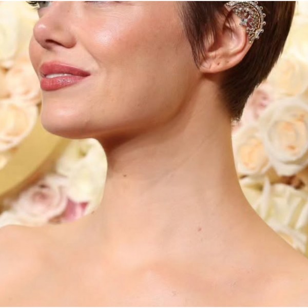 Речиси совршени црти на лицето: Познатата актерка е прогласена за најубава жена на светот според златниот сооднос