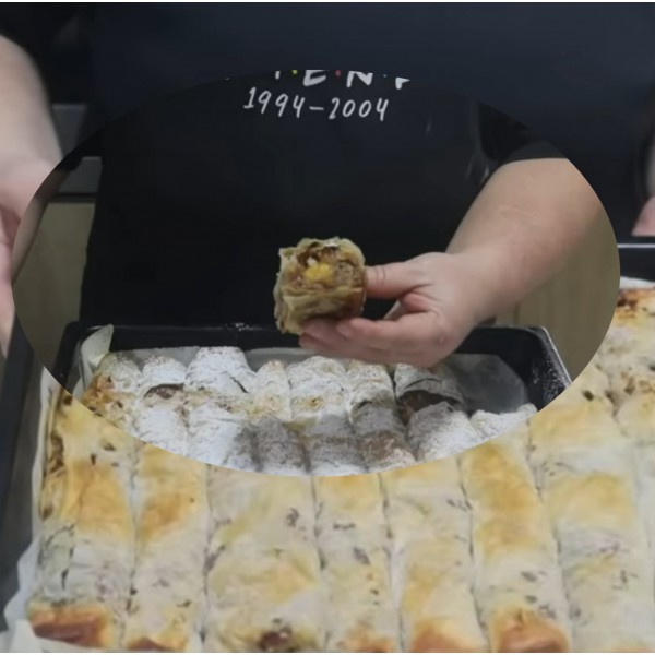 Како Французите прават пита од јаболка? Секогаш ги додаваат овие состојки кои ѝ даваат многу посебен вкус (ВИДЕО РЕЦЕПТ)