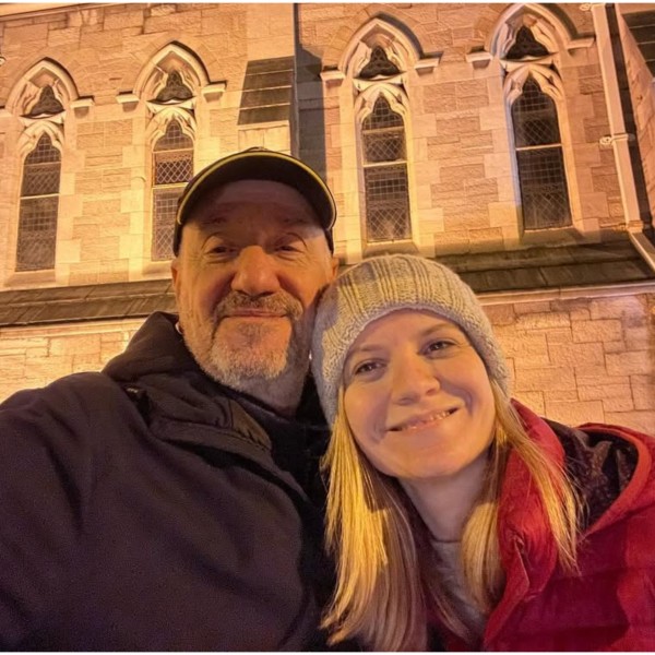 Ретка фотографија со ќерката Ана: Влатко Стефановски сподели семеен момент од Даблин