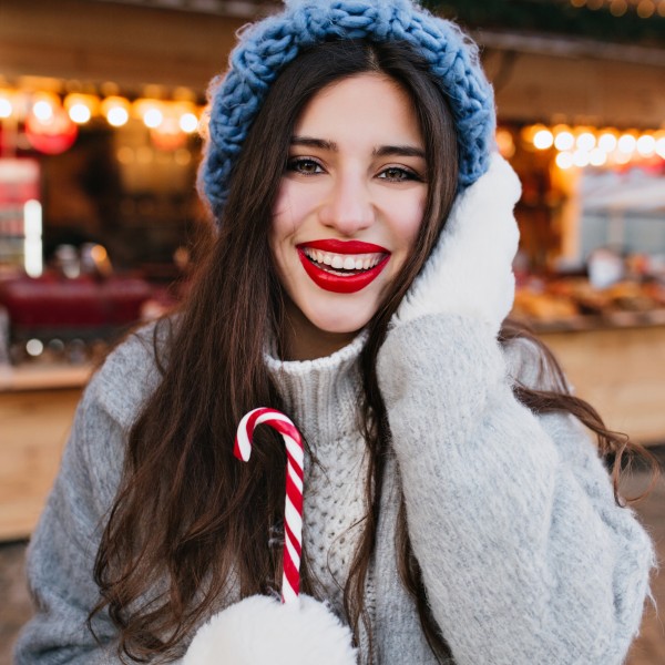 Декемвриски хороскоп според цигански карти: Неочекувани пари, љубовни понуди и големи промени