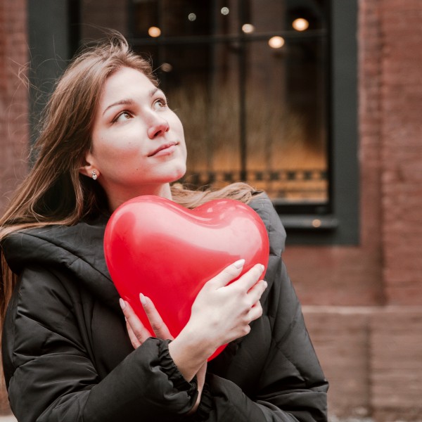 Три хороскопски знаци кон крајот на есента ќе доживеат љубовен БУМ