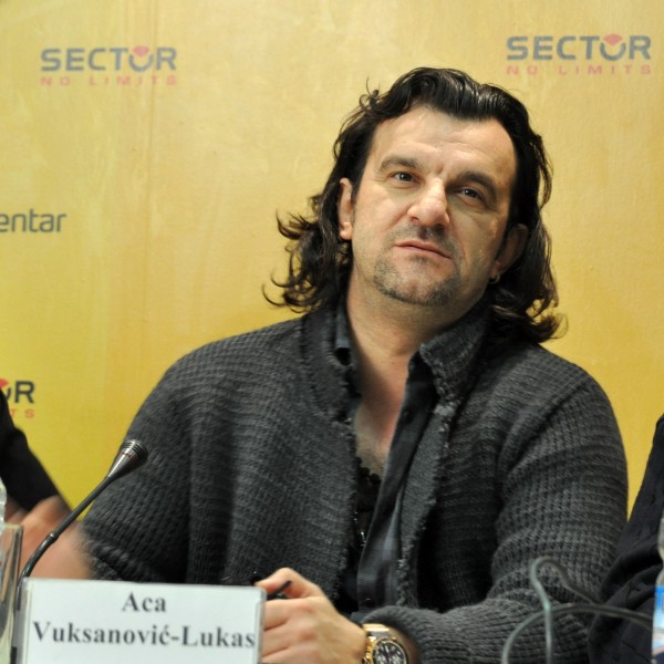 „Беше уапсен во Кавадарци затоа што не го носеше бугарското знаме туку македонското“: Скандалозни обвинувања по апсењето на Аца Лукас во Македонија