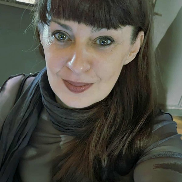 Сакај се Ано!