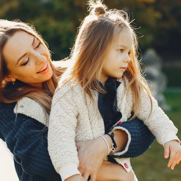 Ако од мали нозе женските деца не ги научите на овие 7 работи, ќе пораснат во несреќни жени, тврди психолог