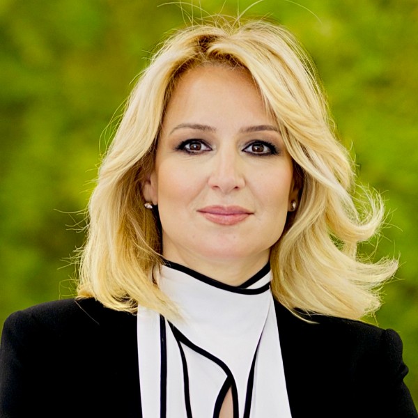 Ленче Карпузовска добитничка на PRO PR Globe Awards за извонредни достигнувања